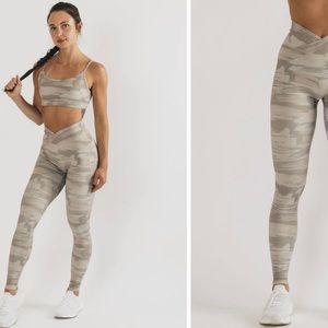 Alphalete Surface Power Legging